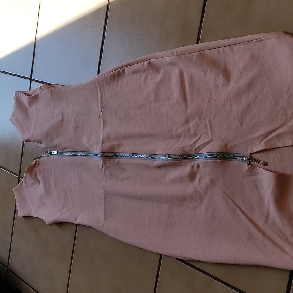 Zip Back Bodycon Dress - Picture 4 of 4
